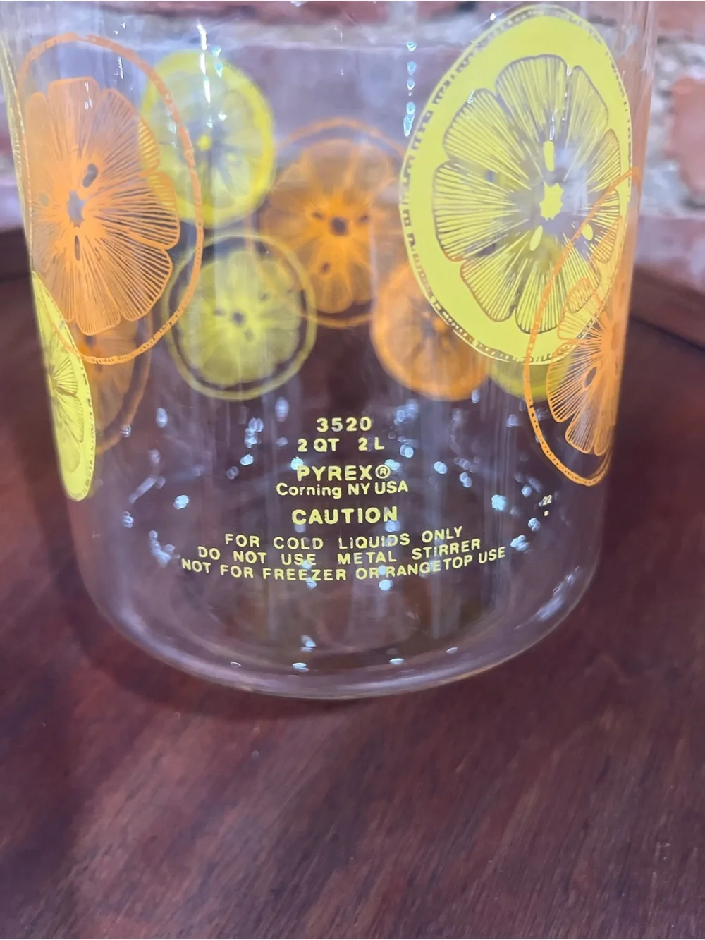 Vintage Pyrex 2 Quart Citrus Slices Glass Pitcher with Lid